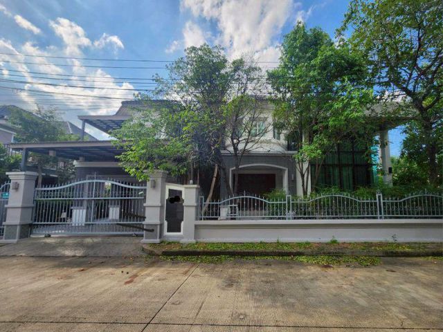 บ้านเดี่ยว ม. กฤษดานคร 18 (โซนเลค&พาร์ค) 2 ชั้น เนื้อที่ 108 ตารางวา 3 ห้องนอน 5 ห้องน้ำ ถ. พุทธมณฑลสาย 3