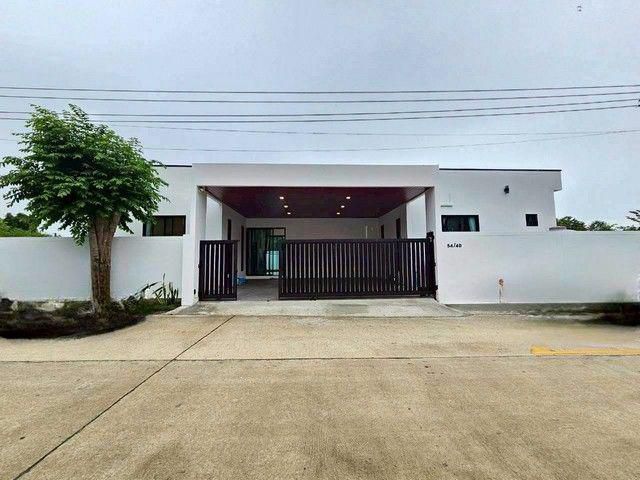 ขายบ้านเดี่ยวสร้างใหม่พร้อมสระว่ายน้ำ ใกล้โรงเรียนนานาชาติรีเจ้นท์ใกล้ขอบอ่างมาบประชัน บางละมุง ชลบุรี