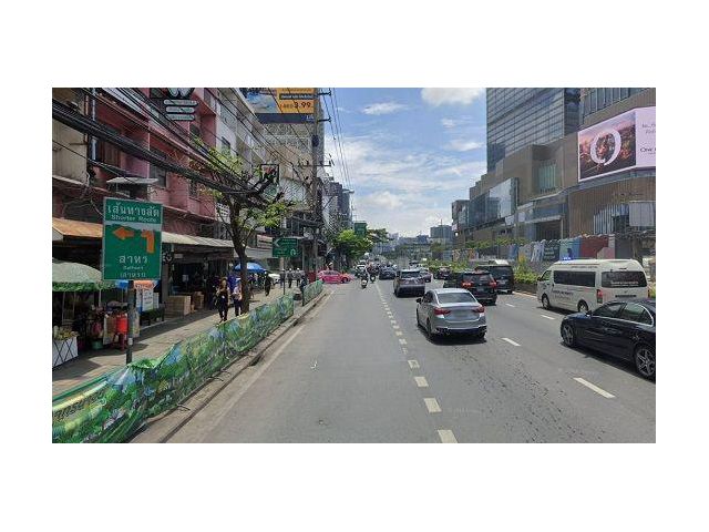 ขายที่ดินพร้อมสิ่งปลูกสร้าง ซอยศรีบำเพ็ญ ใกล้ MRT คลองเตย