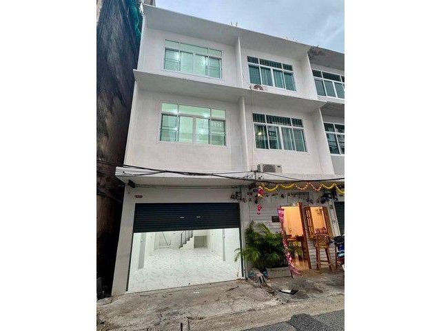 ให้เช่าทาวโฮม 4ชั้น ใกล้ BTS เซนต์หลุยส์,โรงเรียนอัสสัมชัญแผนกประถม โรงเรียนกรุงเทพคริสเตียนหลังมุม เลี้ยงสัตว์ได้ ซอยสา