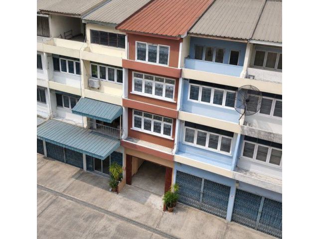อาคารพาณิชย์ 4 ชั้น 2 นอน 2 น้ำ 18 ตร.ว.288 ตร.ม. จอมทอง2-12 ใกล้ BTSวุฒากาศ1.6กม. CJ MOREจอมทอง13 600ม. บางขุนเทียน 900