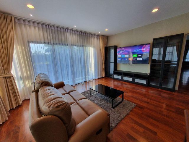 For rent Detached house for rent, 4 bedrooms, Grand Bangkok Boulevard Sathorn-Kanlapaphruek. Brand new house, newly dec