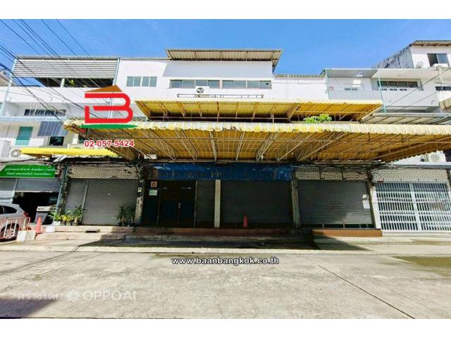 อาคารพาณิชย์ เนื้อที่ 40 ตร.ว. ซอยลาดพร้าว 45 ใกล้โรงเรียนพิบูลอุปถัมภ์ แขวงสามเสนนอก เขตห้วยขวาง