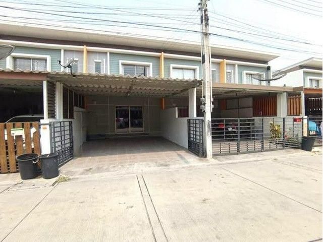 ขายบ้านทาวโฮม 2 ชั้น มบ.ไลฟ์ทาวโฮม Iife Townhome อ.บ้านบึง จ.ชลบุรี