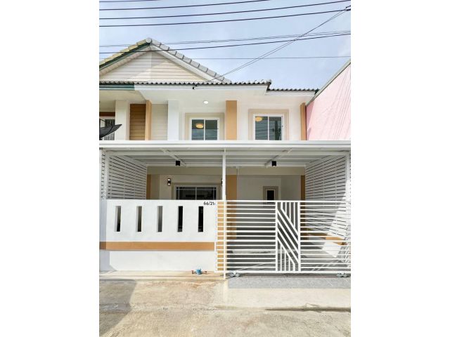 หมู่บ้านพฤกษา 30 ถนนบ้านกล้วยไทรน้อย ทาวน์เฮาส์ 2 ชั้น ตกแต่งใหม่พร้อมอยู่