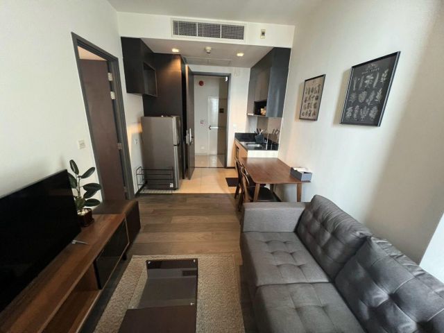 For rent Condo Edge Sukhumvit 23 Fully Furnished (S15-10857)