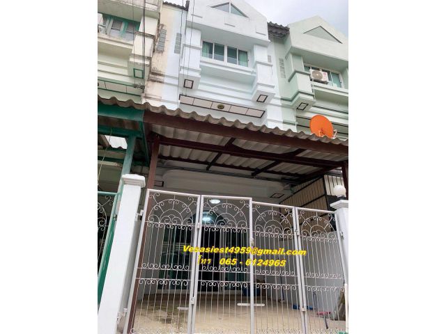 ขายทาวน์โฮม 3 ชั้น หมู่บ้านเกษรา คลาสสิคโฮม เสรีไทย