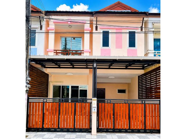ให้เช่าทาวน์เฮาส์ 2 ชั้น ราไวย์ ภูเก็ต 3 ห้องนอน ใกล้แม็คโคร พร้อมเข้าอยู่ 25,000 บาท/เดือน