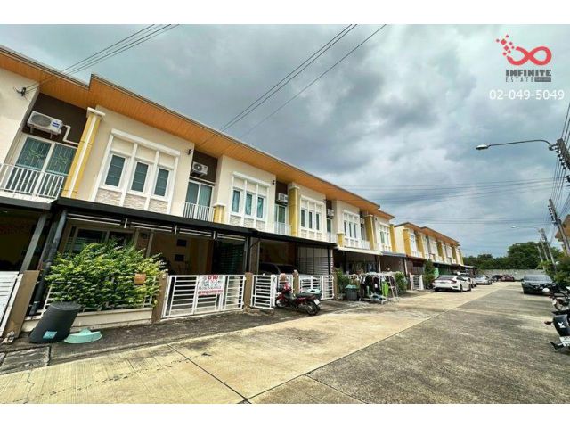 ขายทาวน์เฮ้าส์ 2 ชั้น โกลเด้นทาวน์ 2 อ่อนนุช-ลาดกระบัง 16 ตร.ว. ใกล้สนามบินสุวรรณภูมิ