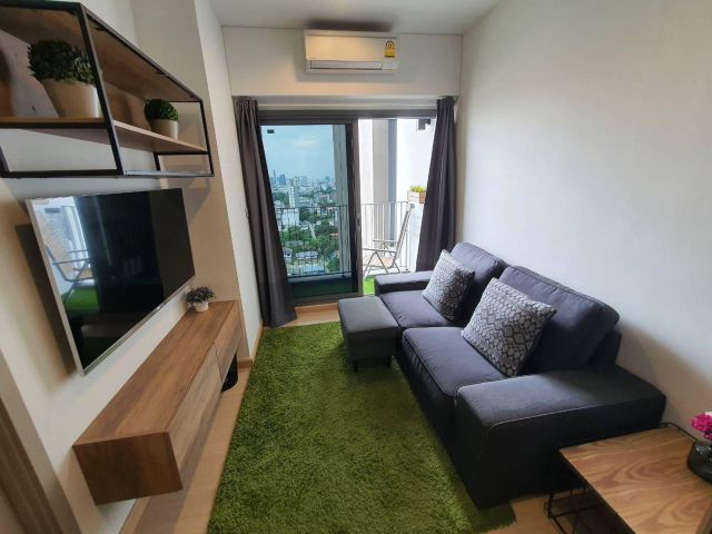 Whizdom Connect Sukhumvit for rent 1 bedroom 1 bathroom 27 sqm rental 15,000 baht/month