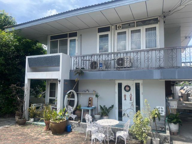 ขายบ้านเดี่ยวหลังใหญ่ 75.2 ตร.ว. พื้นที่รอบบ้าน ทำเลทองใกล้ทางด่วน