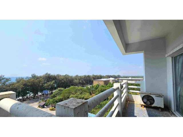 2 Bedroom beach condo on Mae Ramphueng Beach - now 2,695,000 THB