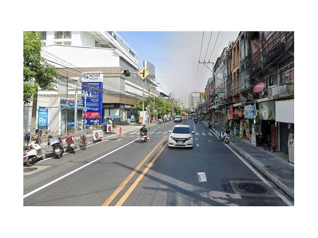 ขายที่ดินเปล่า ติดถนนลาดพร้าววังหิน ใกล้ โรงพยาบาลเปาโล โชคชัย 4