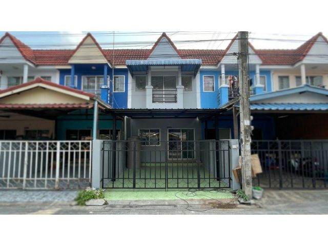 ขายด่วน! ทาวน์เฮ้าส์ 2 ชั้น หมู่บ้านชุติมา เฟส 5 ซอยมังกร-นาคดี (15.4 ตรว.) สภาพดี ต่อเติมครบ พร้อมเข้าอยู่ ใกล้ตลาดและ