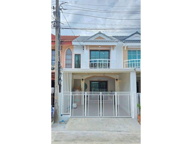 หมู่บ้านสิรารมย์ บ้านกล้วย-ไทรน้อย บางบัวทอง ทาวน์เฮาส์ 2 ชั้น ตกแต่งใหม่พร้อมอยู่ โครงการของแลนด์&เฮ้าส์