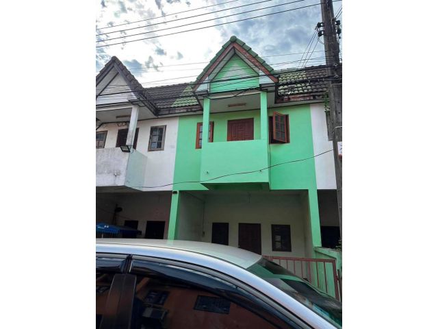 ขายถูกมาก!! ทาวน์เฮ้าส์ 2 ชั้น ทำเลทอง อ.เมือง จ.สระแก้ว ติดถนนสุวรรณศร ตรงข้ามโรงเรียนสระแก้ว