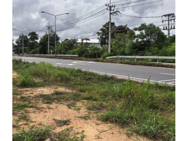 ขายที่ดินห้วยใหญ่ พัทยา 3 ไร่ ติดลำห้วยถมแล้ว ติดถนนห้วยใหญ่(2081) อ.บางละมุง ชลบุรี