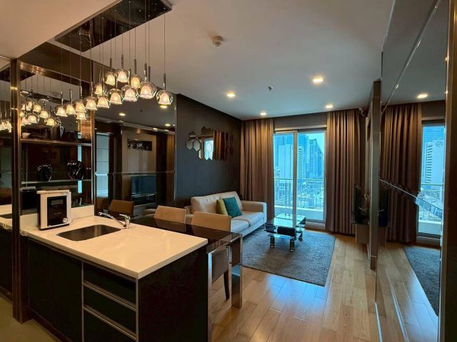 For rent Condo The Address Asoke Fully Furnished (S15-6445)