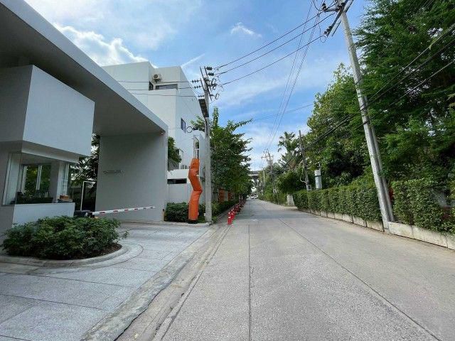 Home Office ติดถนนวิภาวดี แขวงสนามบิน เขตดอนเมือง,กรุงเทพมหานคร