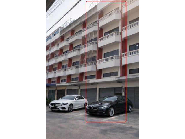 ห้องน้ำทุกชั้น แอร์ 3 ตัว BTSอ่อนนุช 990ม.บนที่ดิน 28 ตร.ว. อ่อนนุช4-14 ให้เช่า อาคารพาณิชย์ 4 ชั้น พร้อมชั้นลอยและดาดฟ้