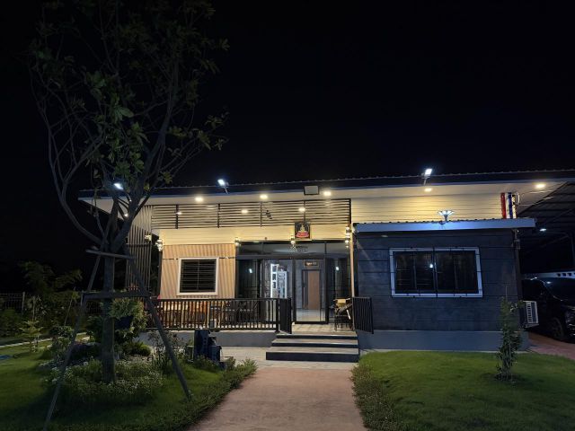 ขายบ้านเดี่ยวชั้นเดียว สไตล์โมเดิร์นลอฟท์ ตำบลบางแก้ว อำเภอเมืองฉะเชิงเทรา บ้านสวย พร้อมอยู่