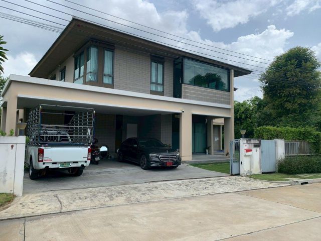 ขายบ้านเดี่ยวหรู เศรษฐศิริ ปิ่นเกล้า กาญจนาภิเษก สาย2 หลังมุม ตามหลักฮวงจุ้ย อยู่แล้วรวยมาก บนพื้นที่ 140 ตารางวา 4ห้องน
