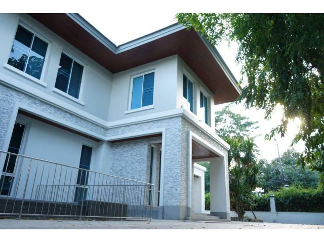 U1456 ให้เช่าบ้านเดี่ยว 2 ชั้น หมู่บ้านโฮมเพลส รามคำแหง 140 ใกล้มอเตอร์เวย์ บ้านพร้อมเฟอร์บางส่วน ทำเลดีเดินทางสะดวกเข้า