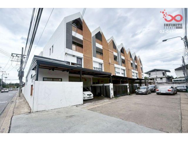 ขายทาวน์โฮม 4 ชั้น 35 ตร.ว. เดอะ ลอฟท์ บาย ไอ-เซน นาคนิวาส 48 แยก 14 ใกล้ทางด่วน