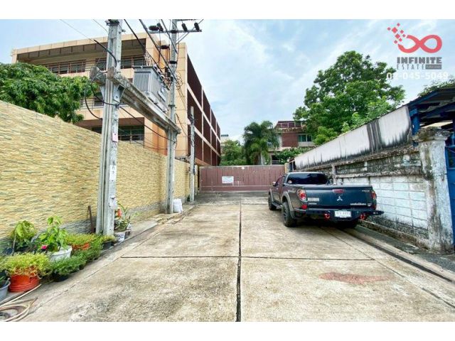 ขายอาคารสำนักงาน ที่ดิน 562 ตร.ว.พร้อมบ้านเดี่ยว ซอยปุณณวิถี 34 สุขุมวิท 101 ใกล้ BTS