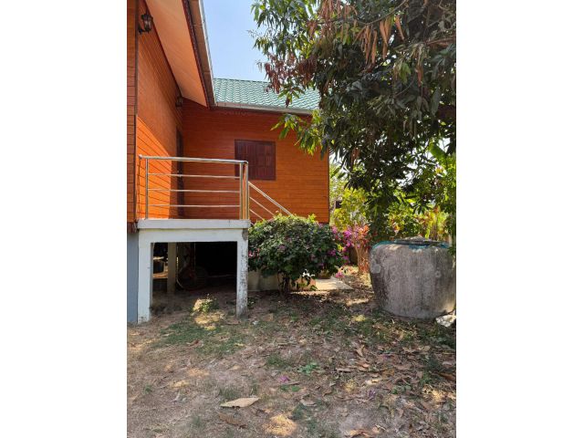 ขายบ้านพร้อมที่ดิน