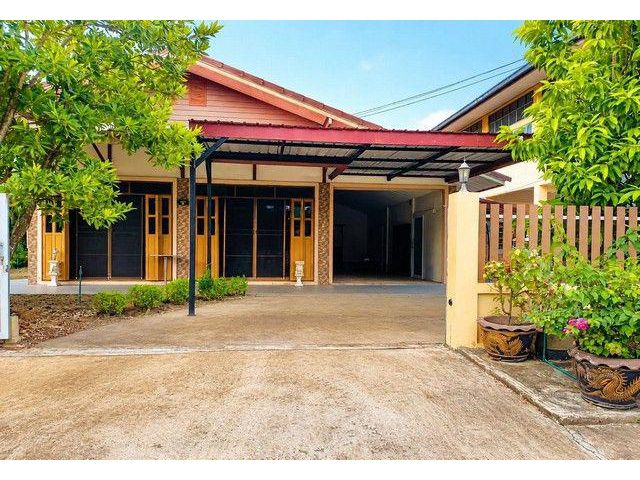 ขายบ้านใกล้หาดแหลมแม่พิมพ์จังหวัดระยอง ที่ดิน 126.8 ตร.วา 507.2 ตร.ม. จัดสวน ปลูกผักสวนครัว ทำมุมพักผ่อนได้เต็มที่ 3 นอน