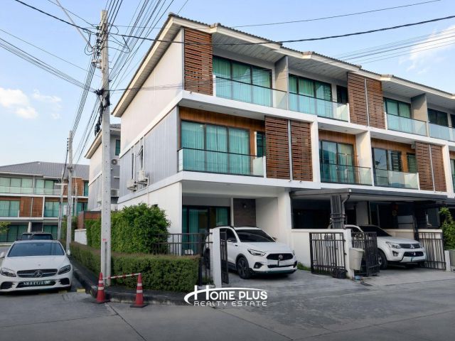 ขายทาวน์โฮม 3 ชั้น หลังมุม ศุภาลัย เออร์บานา บางนา - วงแหวน