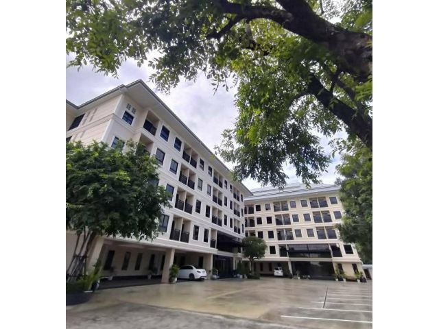 ที่ดิน แถม โรงแรม