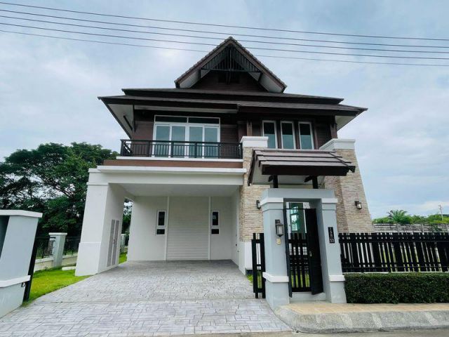 บ้านหรูสไตล์ Luxury Contemporary แห่งเชียงใหม่ ความงดงามเหนือกาลเวลา…เพื่อการใช้ชีวิตที่เหนือระดับ (บ้านแหวน)