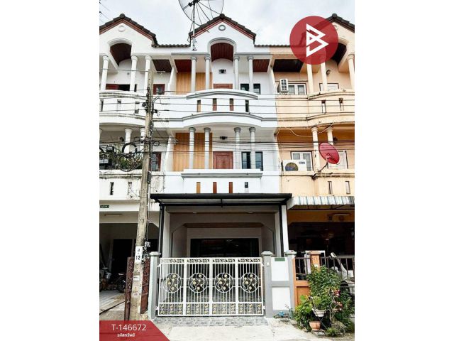 ขายทาวน์เฮ้าส์ 3 ชั้น เนื้อที่ 16 ตร.วา บางกรวย นนทบุรี