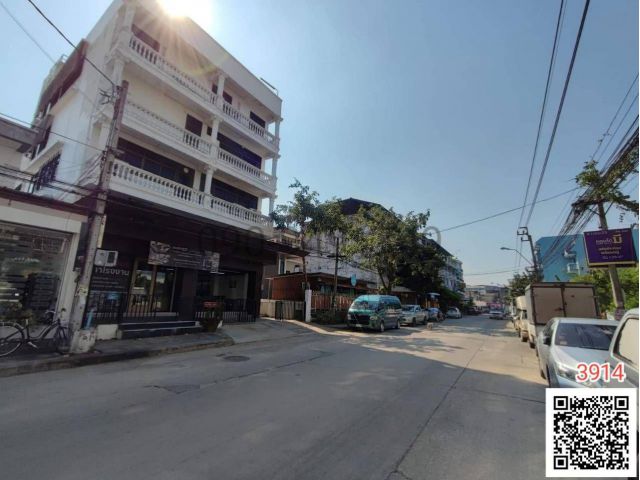 เช่า สำนักงาน 4.5 ชั้น อ่อนนุช 70/1 ใกล้ BTS อ่อนนุช