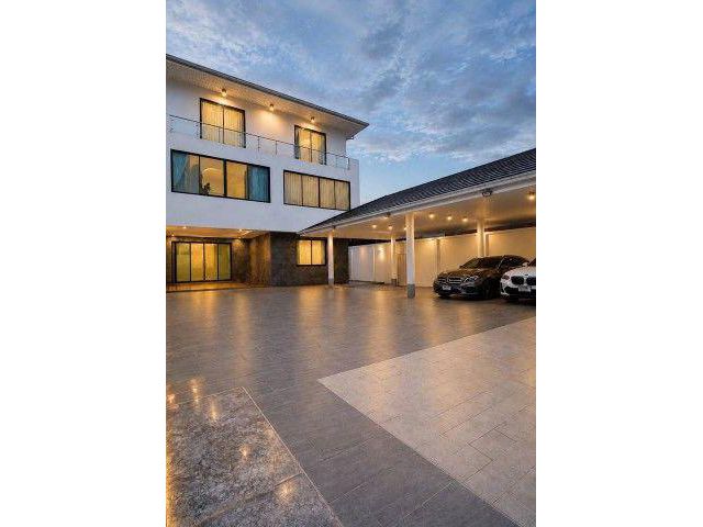 นาคนิวาส1-4 บ้านเดี่ยวหรู 8 น้ำ MRTลาดพร้าว71 1กม. Pool Villa 6 นอน เซ็นทรัล อีสต์วิลล์ 1.2 กม. 173 ตร.ว 800 ตร.ม. สระว่