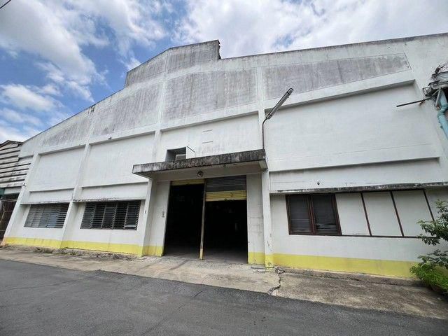 โกดัง พุทธมณฑลสาย 7 อ.สามพราน นครปฐม 375- 2200 ตรม .สภาพดี โครงสร้างแข็งแรง พร้อมใช้งาน (RK1113)