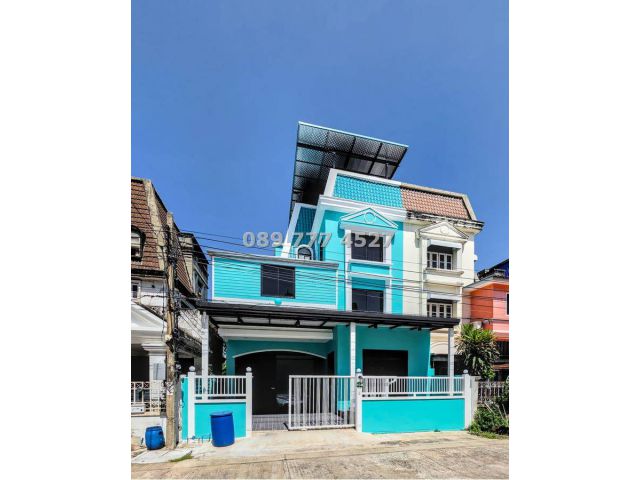 ด่วน! ให้เช่า ทาวน์โฮม 3 ชั้น บ้านเช่าศรีนครินทร์ 24 (รีโนเวทใหม่เอี่ยม) ใกล้รถไฟฟ้า และซีคอนสแควร์