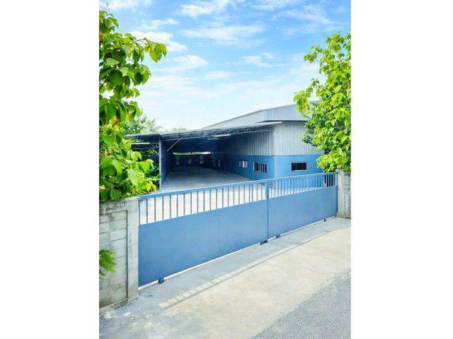 บ้านบึง Stand Alone โกดัง วัดป่ายุบบุญญาราม 900 ม ให้เช่า 1,800 ตร.ม. 2ไร่ หรือ 800ตร.ว. PTT Station หนองไผ่แก้ว 2.7 กม.