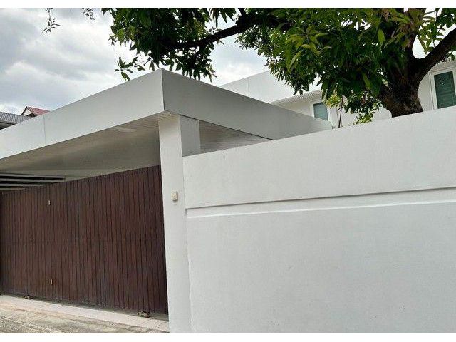 ให้เช่า บ้านเดี่ยว2ชั้น พื้นที่64 ตรว.อยู่ถนน พระราม9 ใกล้ห้างเดอะไนน์เซ็นเตอร์