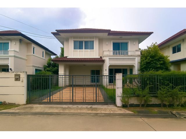 บ้านเดี่ยว 2 ชั้น เซนโทร รัตนาธิเบศร์