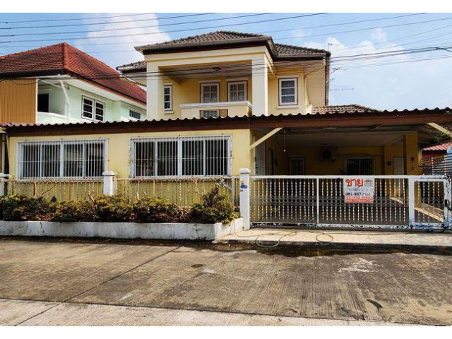 ขายบ้านเดี่ยว หมู่บ้านลภาวัน 9 ถนนชัยพฤกษ์ เนื้อที่ 52.5 ตร.ว. 2 ชั้น 3 นอน 2 น้ำ