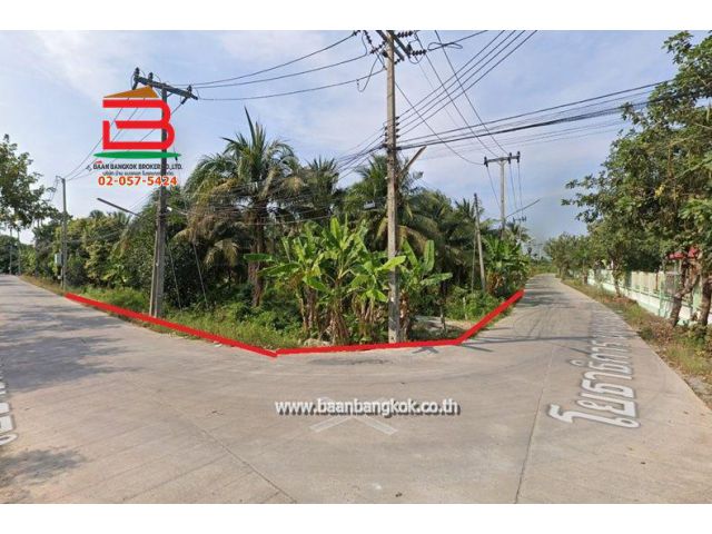 ที่ดินสวนมะพร้าวน้ำหอม สามพราน เนื้อที่ 207 ตรว. โยธาธิการนครปฐม 2037 อยู่ฝั่งตรงข้าม ศูนย์ฝึกและอบรมเด็กและเยาวชนหญิงบ้านปรานี ถนนเพชรเกษม