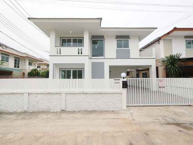 ขายบ้านเดี่ยว 2 ชั้น ม.ฉัตรหลวง 11 ขนาด 51.5 ตร.ว. 3 นอน 3 น้ำ 2 จอดรถ