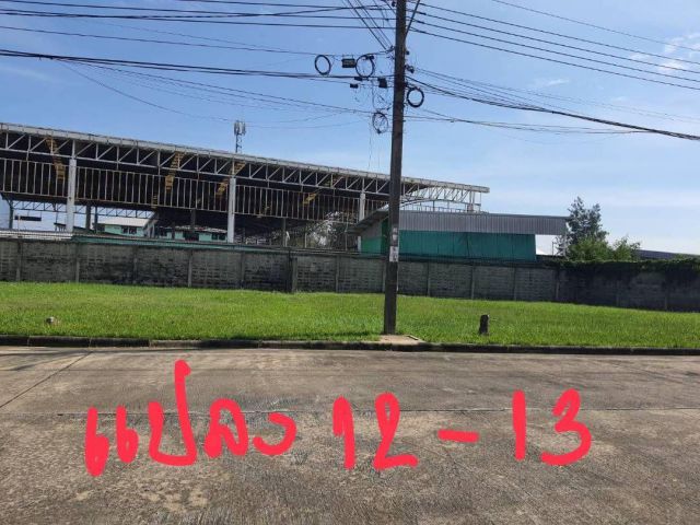 ที่ดินขนาด 216 ตรว. ในหมู่บ้านเอกชัยออร์คิดการ์เด้น อยู่บางบอน3 ซอย1 เข้าซอย100เมตร อยู่ซ้ายมือ ก็เจอหน้าหมู่บ้าน