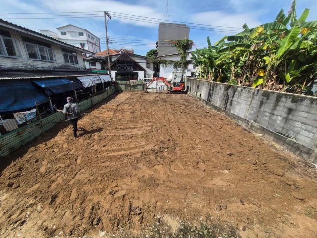 ขายที่ดินเปล่าถมแล้ว ซอยลาดพร้าว 134 ใกล้เดอะมอลล์บางกะปิ (N.2003)