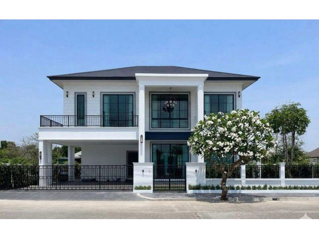 Luxury New Build Pool Villa | กาดฝรั่ง หางดง | 18.5 ล้านบาท