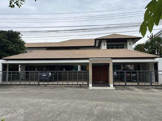 T26-531 ขาย บ้าน - ใกล้กับ เดอะคริสตัล เลียบด่วน ชั้นทั้งหมด 2 ชั้น 2 งาน 259 ตร.วา