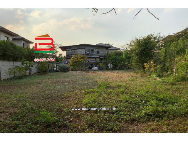 ที่ดินเปล่า เสนานิคม 1 ซอย 17 แยก 3 เนื้อที่ 200 ตร.ว. ใกล้ BTS เสนานิคม ถนนพหลโยธิน เเขวงเสนานิคม เขตจตุจักร